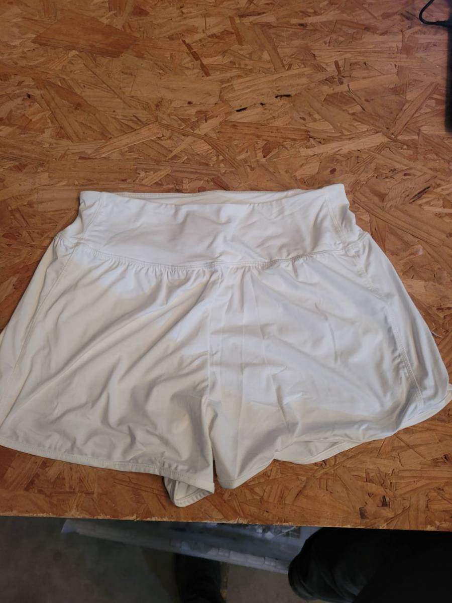 Short saia esportivo feminino