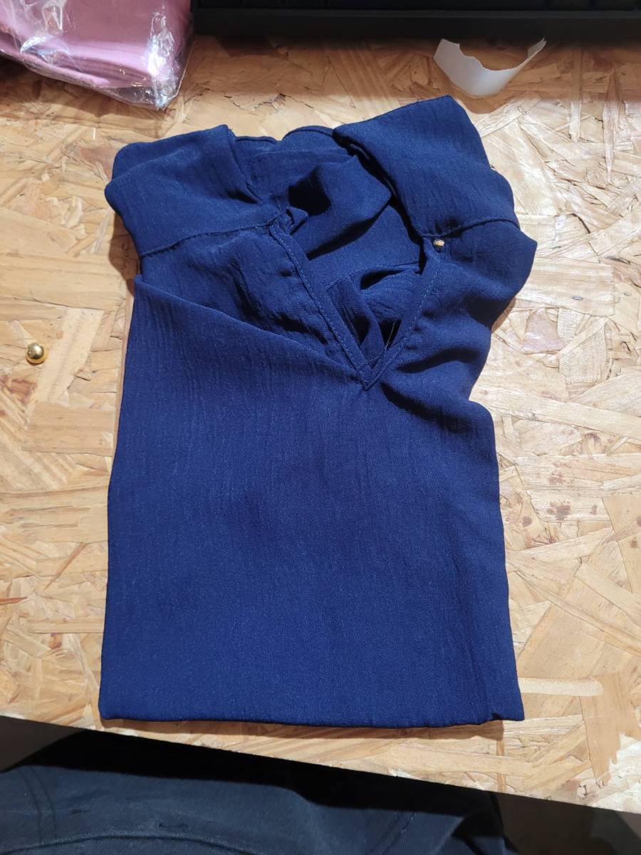 Calça feminina azul escuro