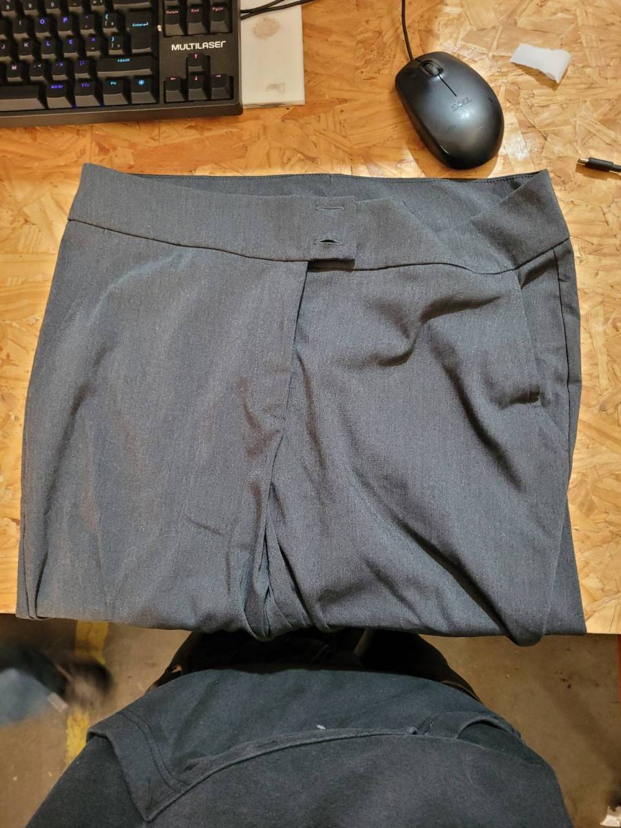 Calça social masculina