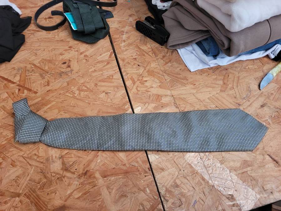 Gravata masculina com estampa quadriculada