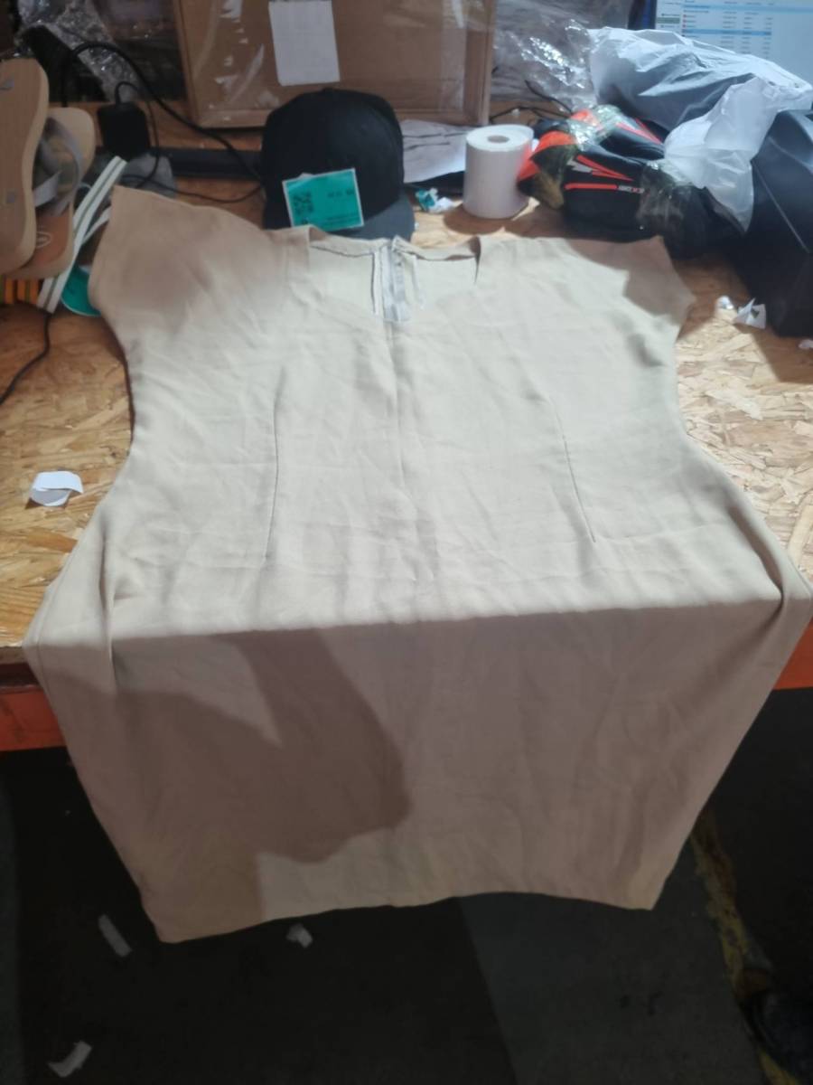 Blusa feminina de tecido leve