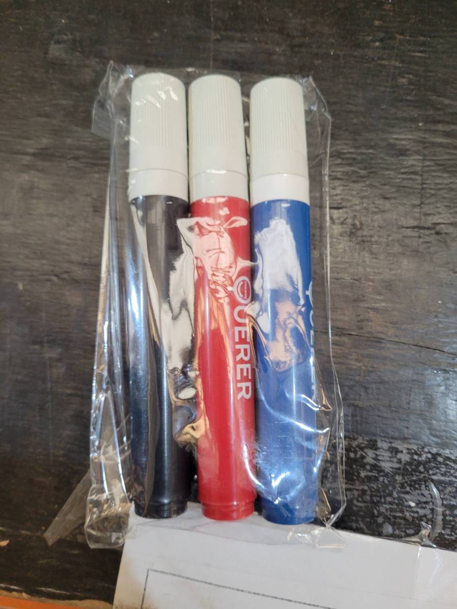 Kit com 3 canetas para quadro branco