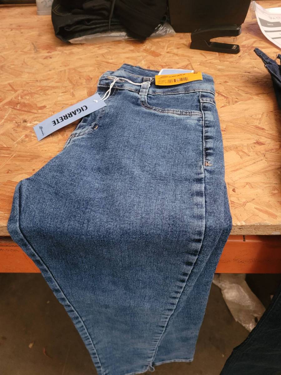 Calça jeans feminina