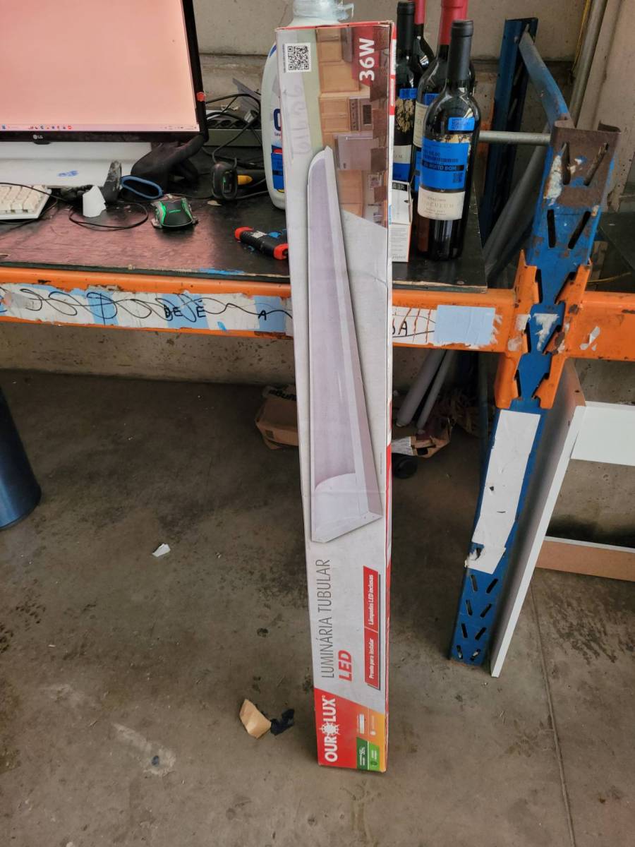 Luminária Tubular LED