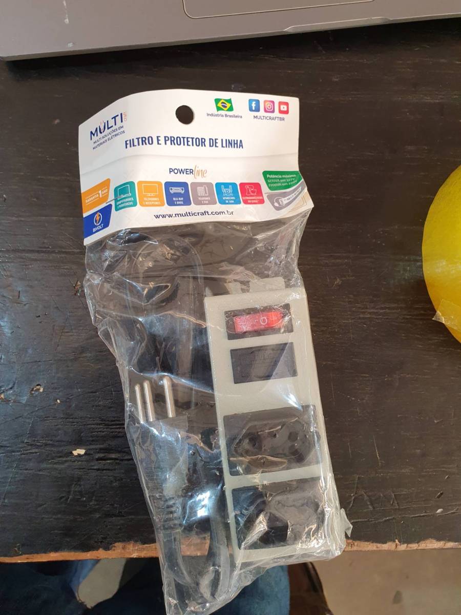 Filtro e protetor de linha