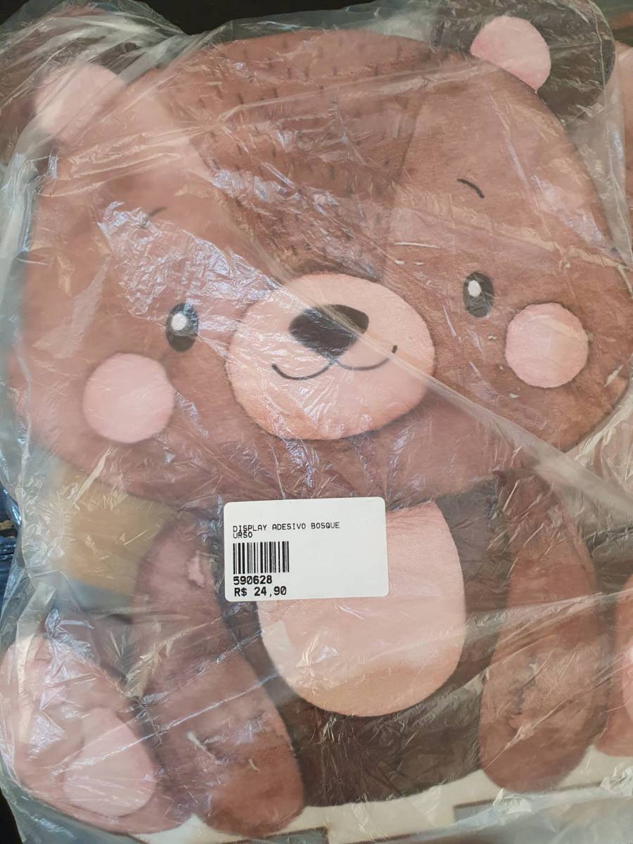 Display adesivo em formato de urso