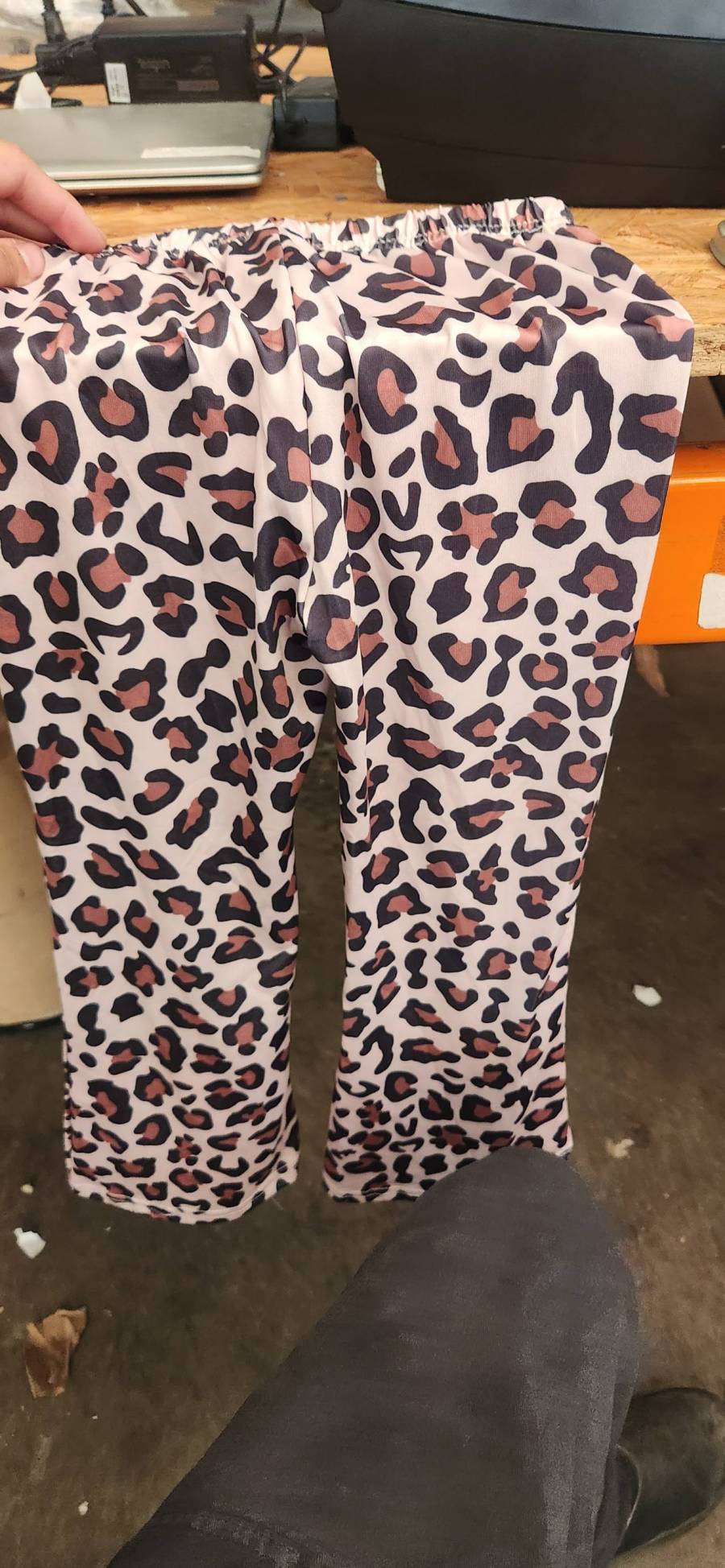 Calça legging infantil com estampa de oncinha