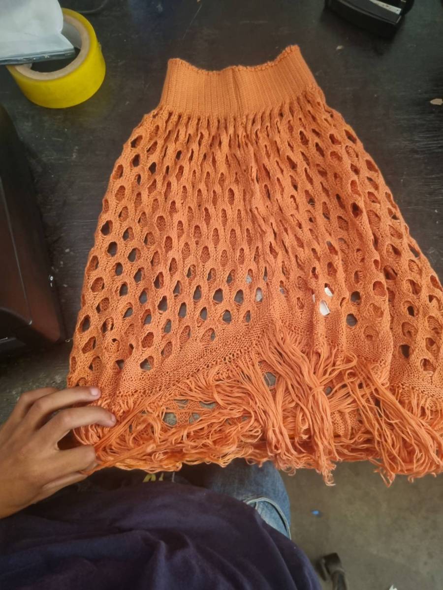 Saia de crochê com franjas