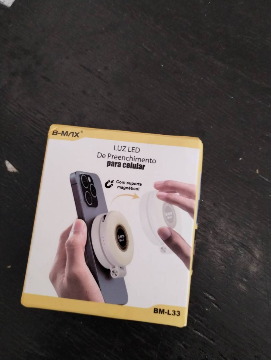 Luz LED de preenchimento para celular com suporte magnético