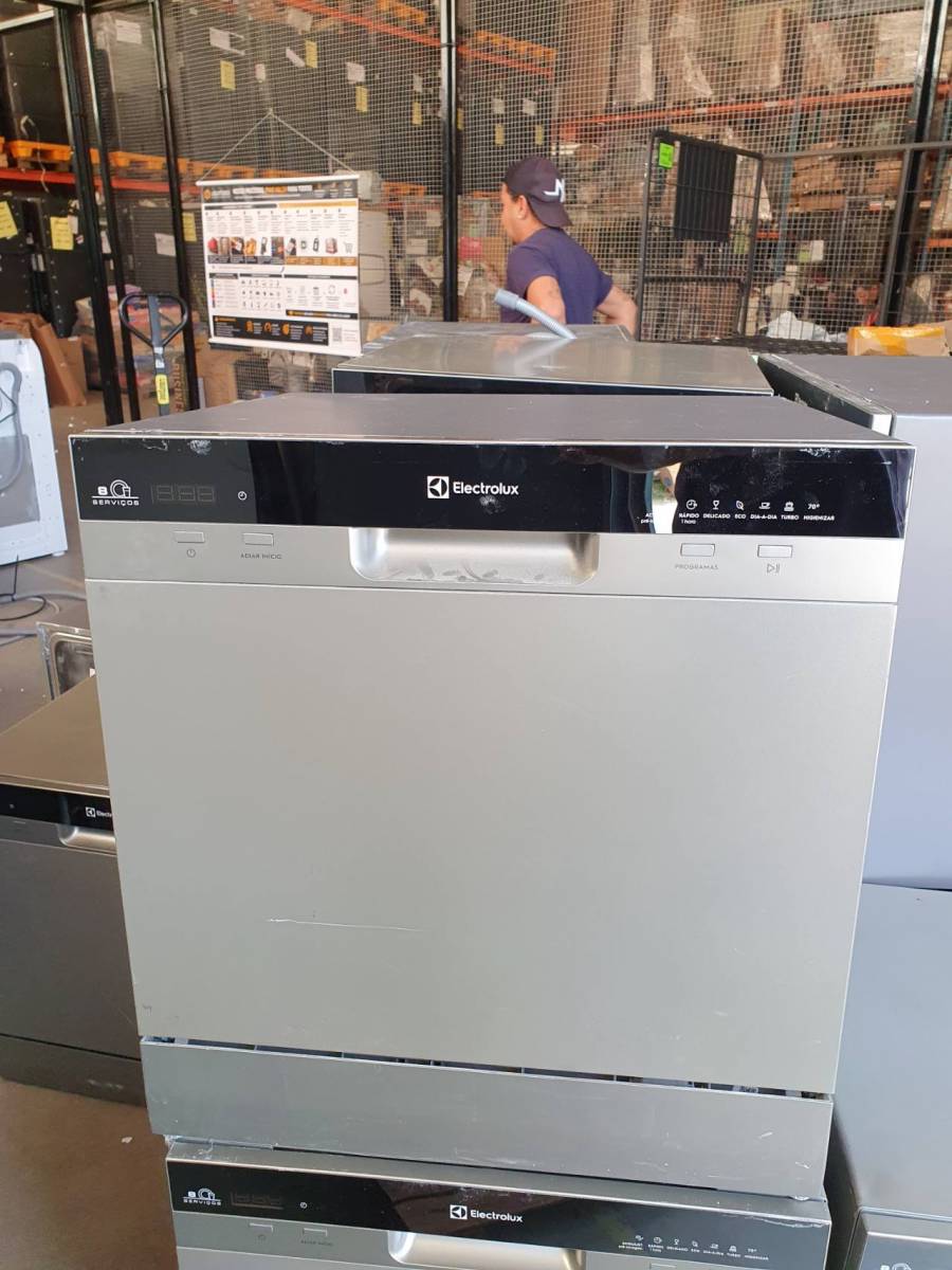 Lava-Louças Electrolux LL08S Serviços Inox com Função Higienizar