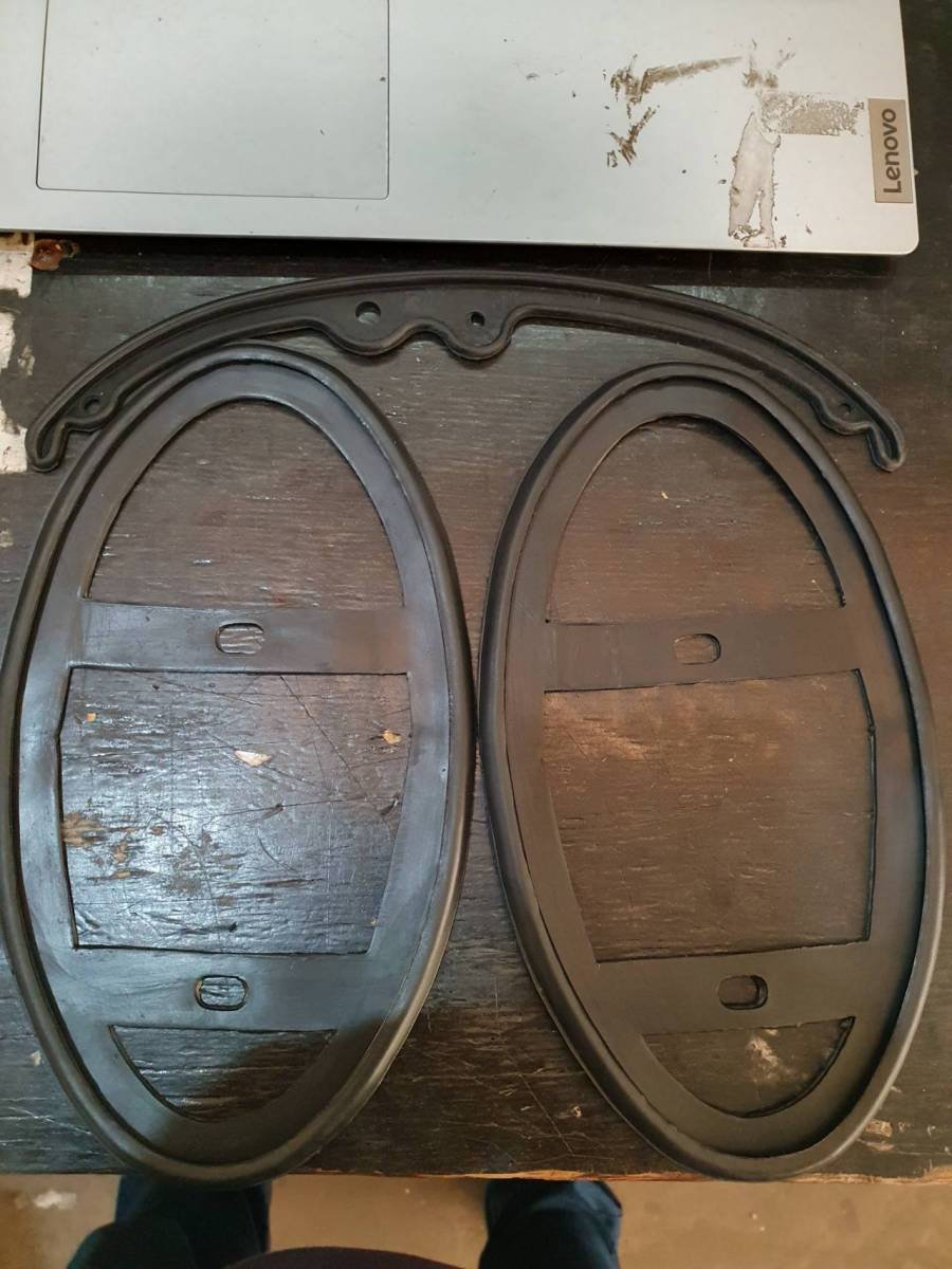 Jogo de borrachas para vedação de porta ou janela