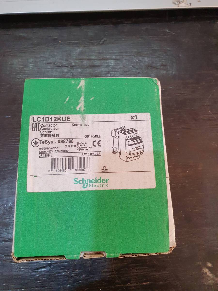 Contator TeSys LC1D12KUE da Schneider Electric