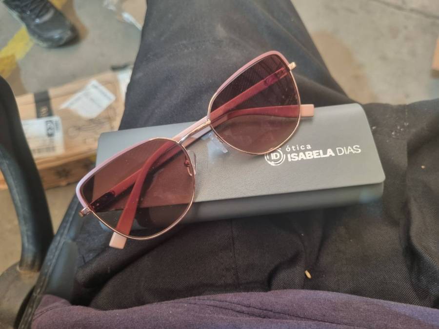Óculos de sol feminino