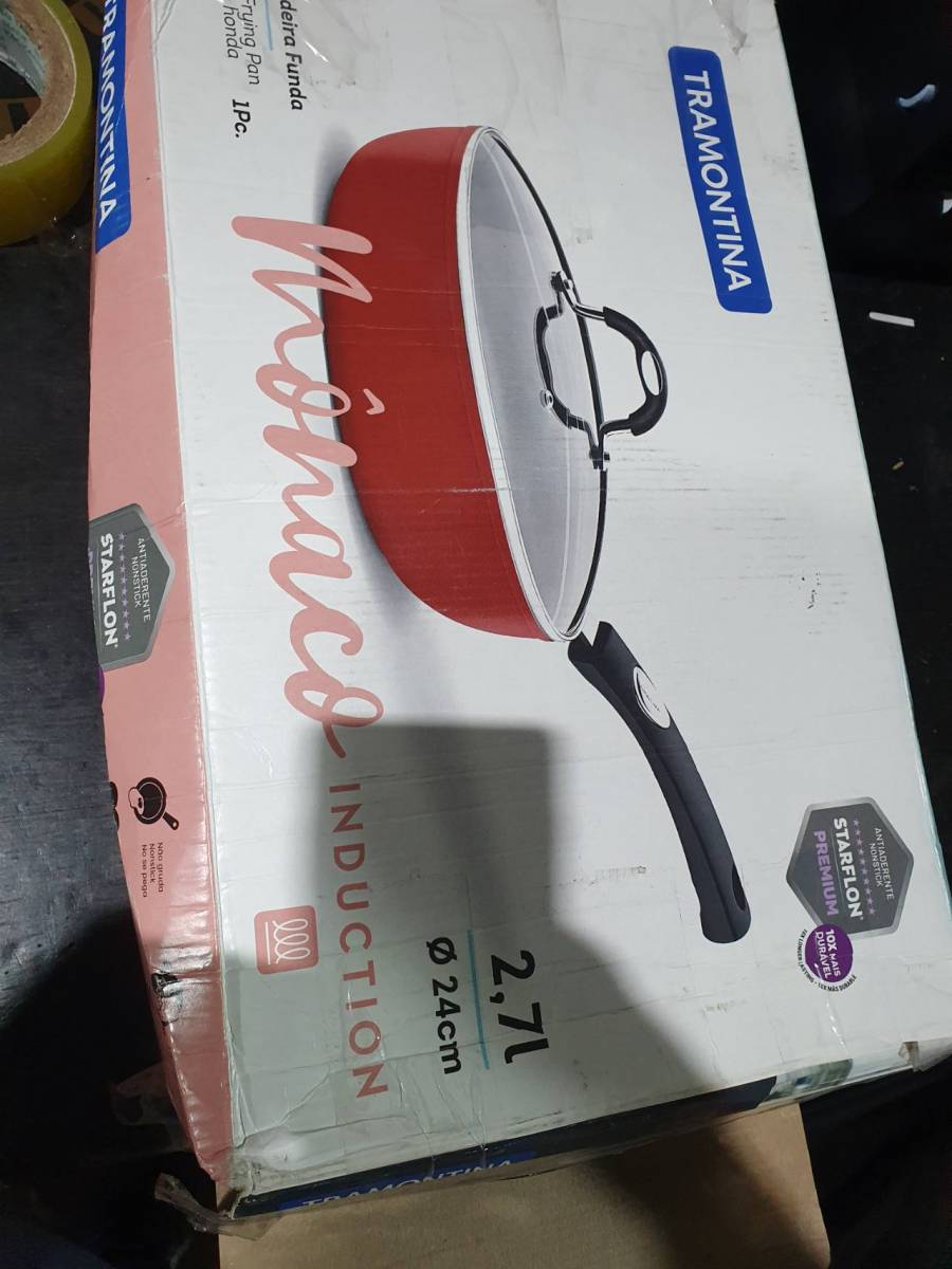 Frigideira funda com tampa de vidro