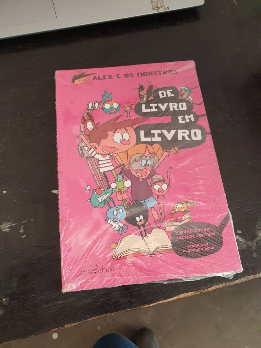 Livro infantil 'Alex e os Monstros - De Livro em Livro'