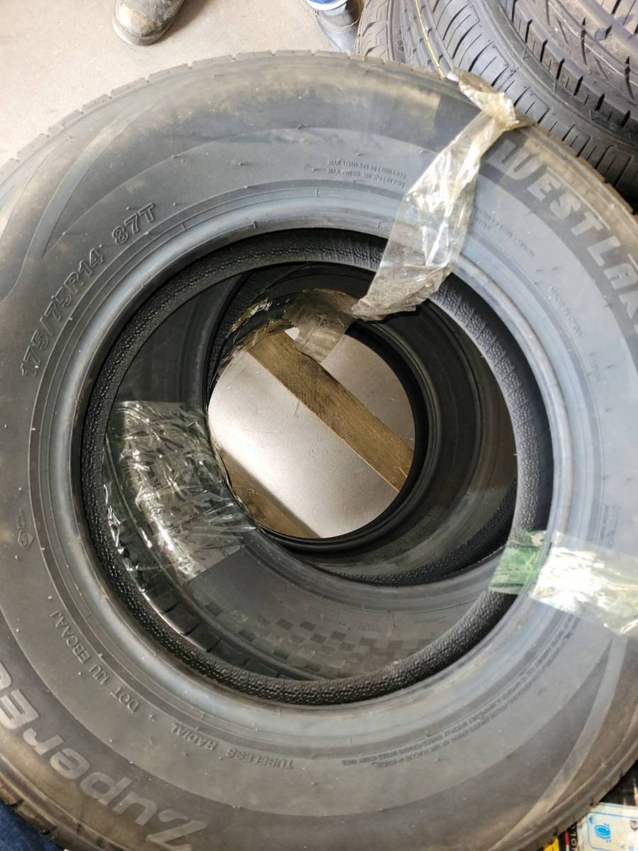 Pneu automotivo