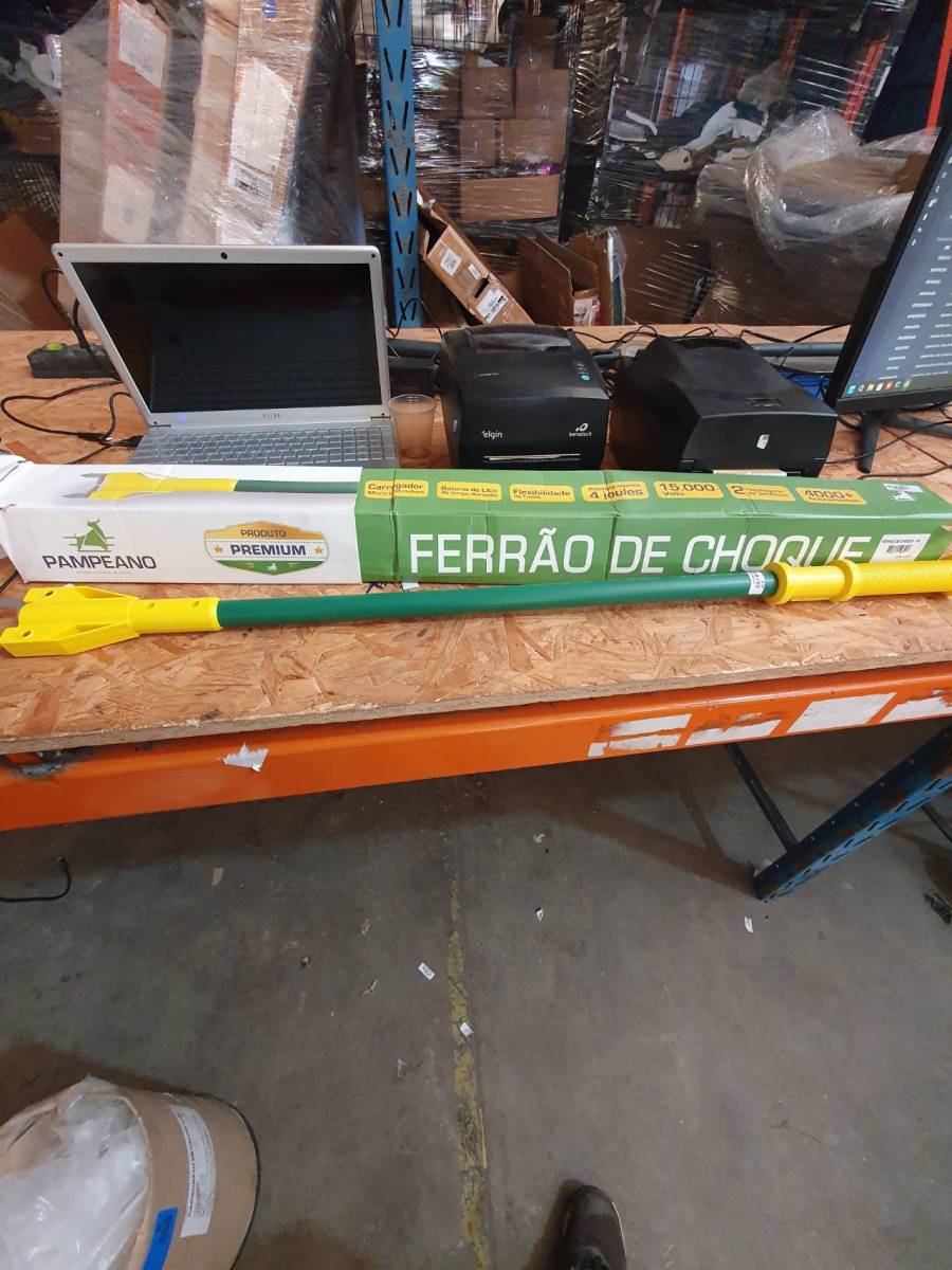 Ferrão de choque para manejo animal
