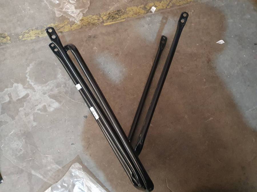 Suporte metálico para bicicleta