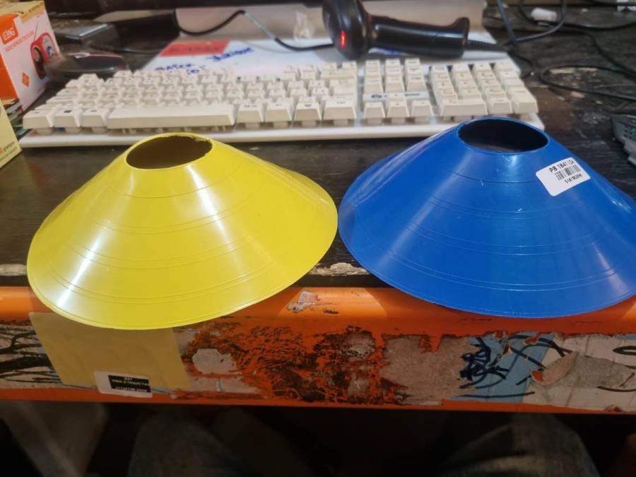 Cones de sinalização para treino esportivo
