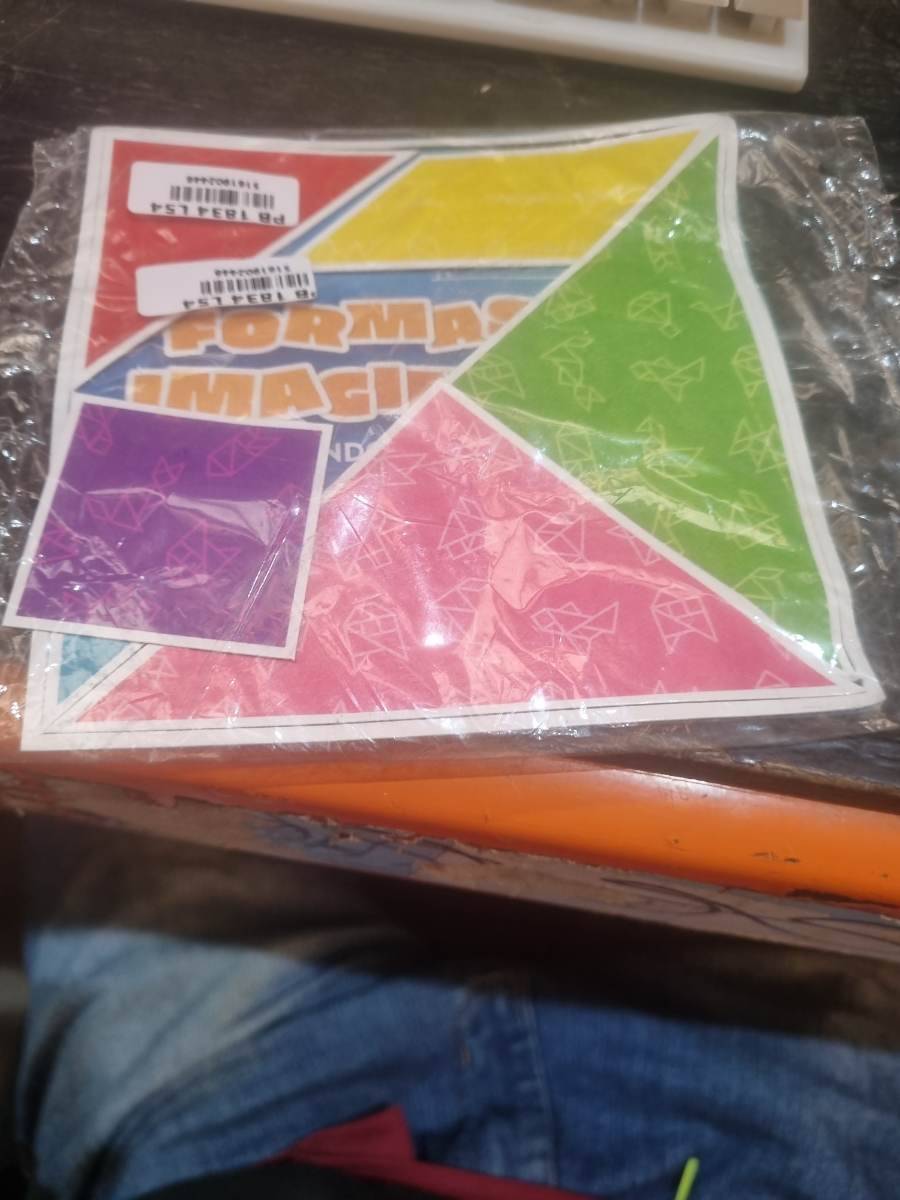 Livro educativo de habilidades cognitivas