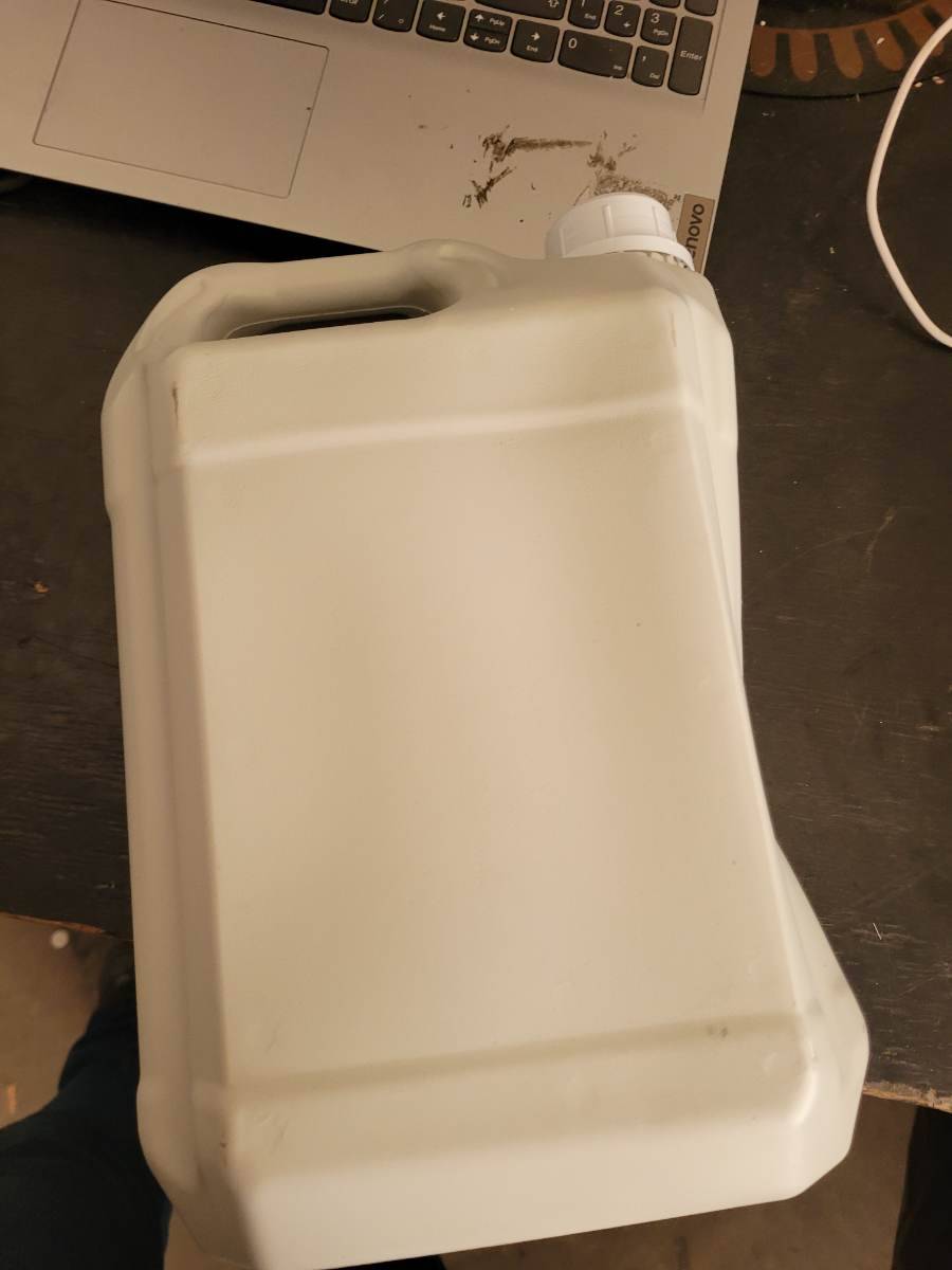 Galão plástico branco para armazenamento de líquidos