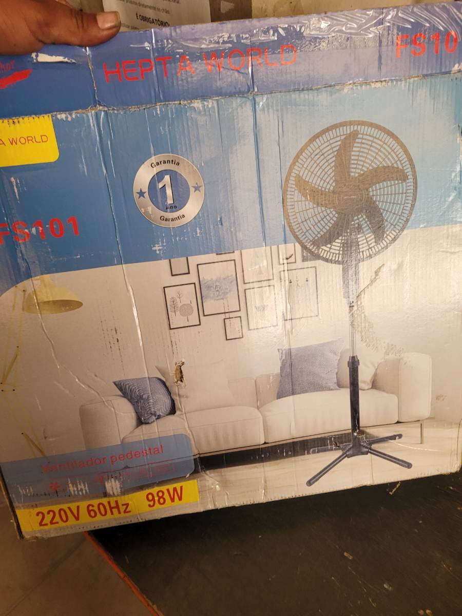 Ventilador pedestal