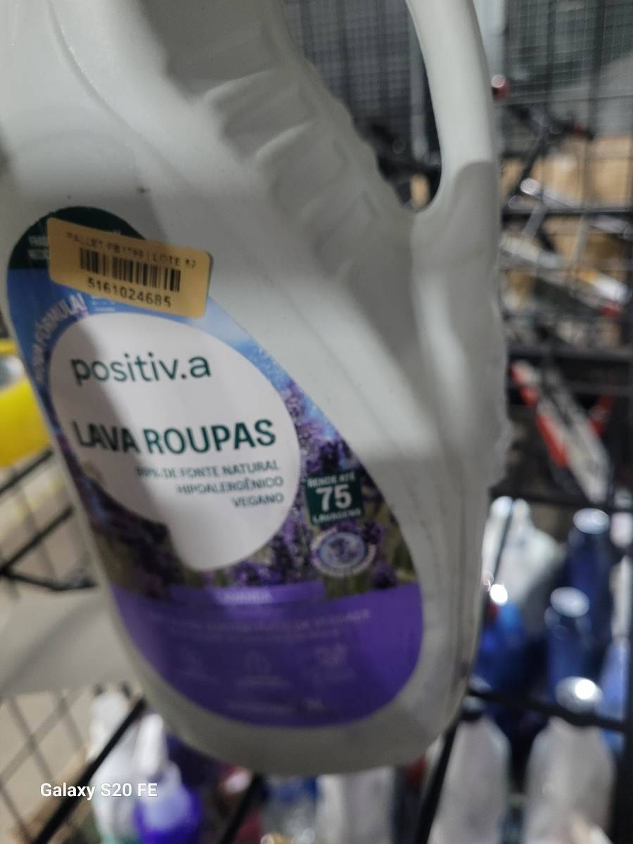Detergente líquido para roupas