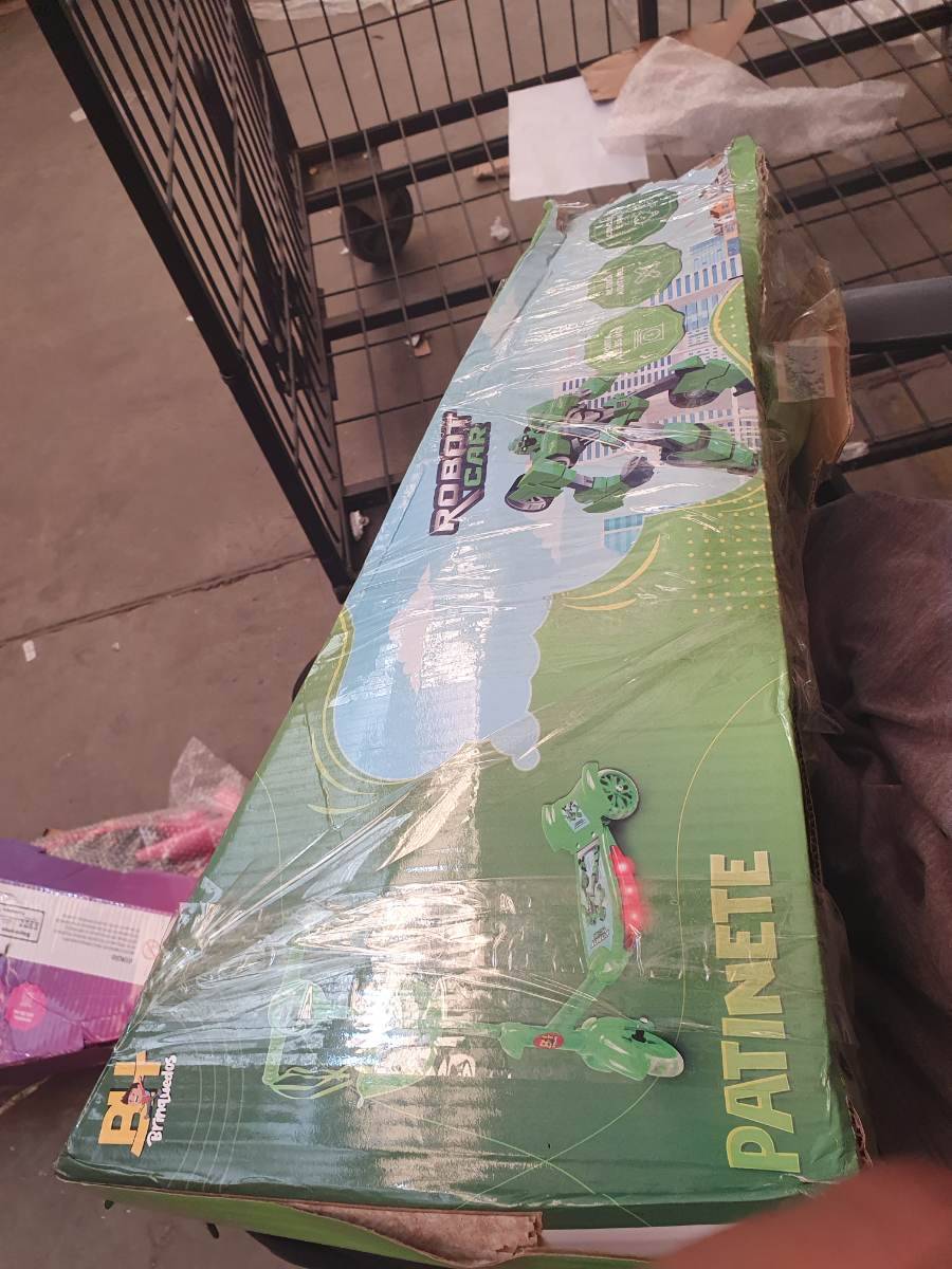 Patinete infantil verde com luzes LED