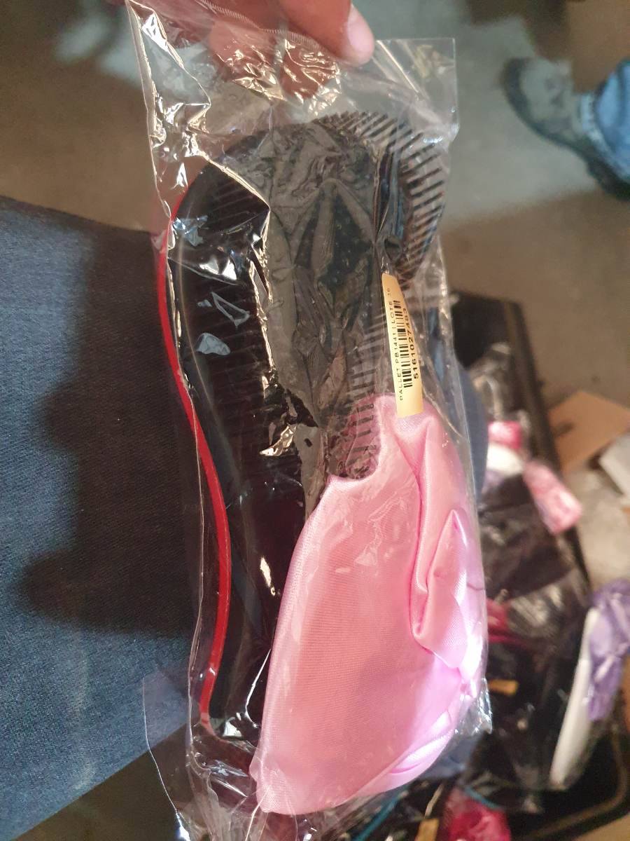 Escova de cabelo com touca de cetim