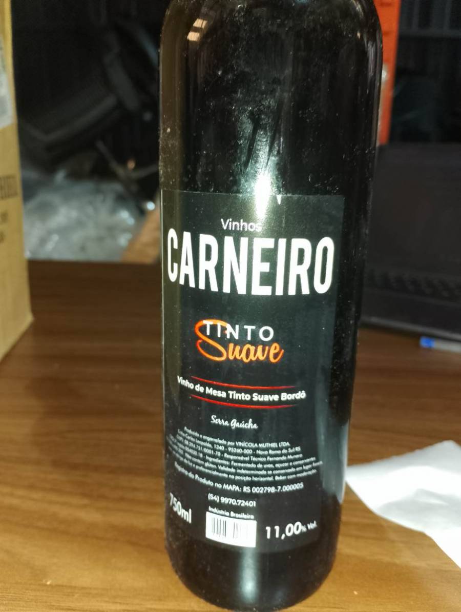 Vinho Tinto Suave Carneiro