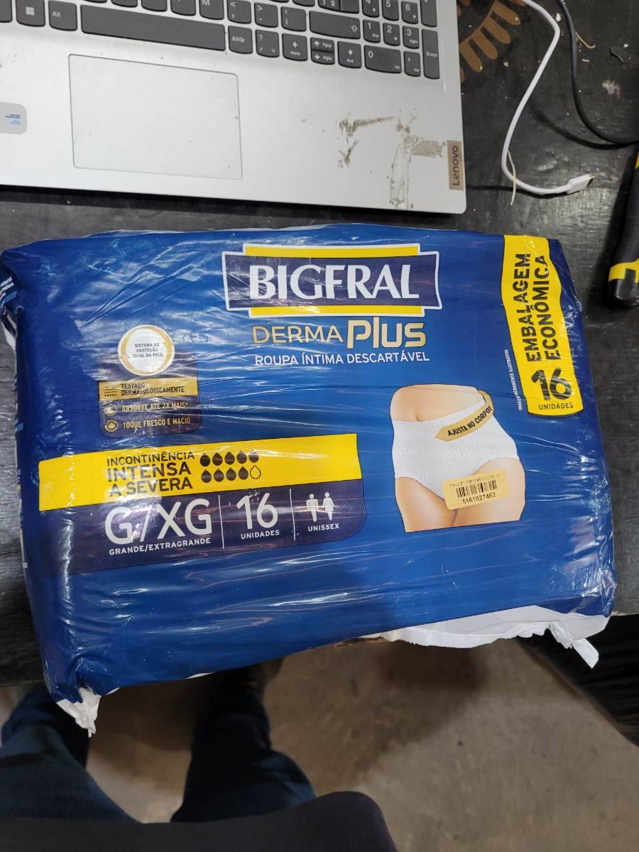 Roupa íntima descartável para incontinência