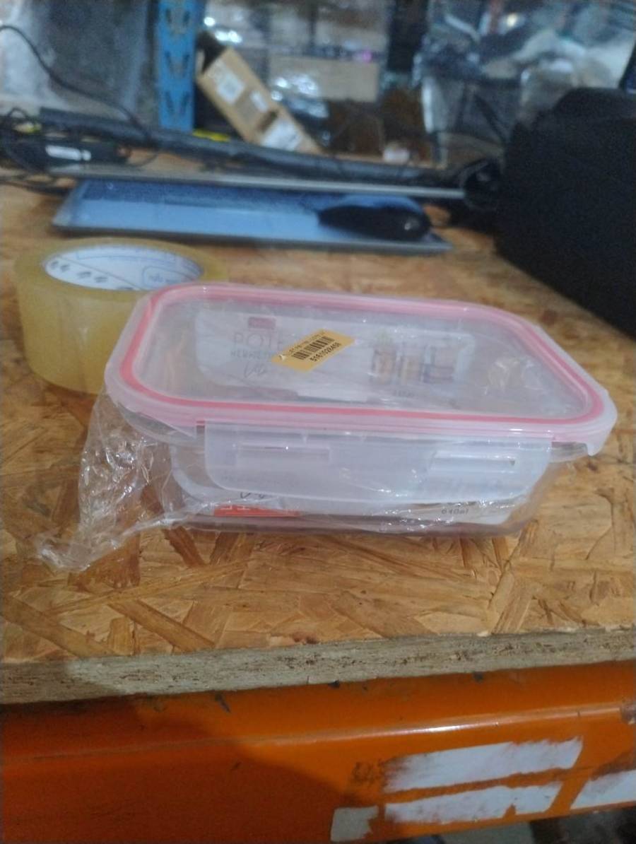 Pote hermético plástico com tampa rosa