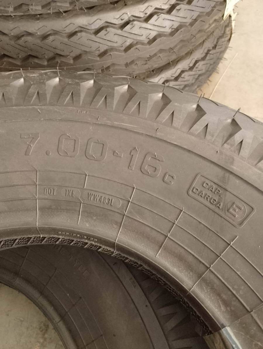 Pneu 7.00-16c para veículo