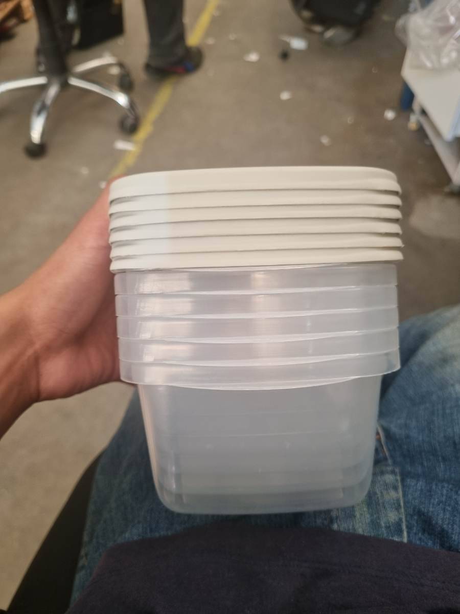 Conjunto de potes plásticos empilháveis
