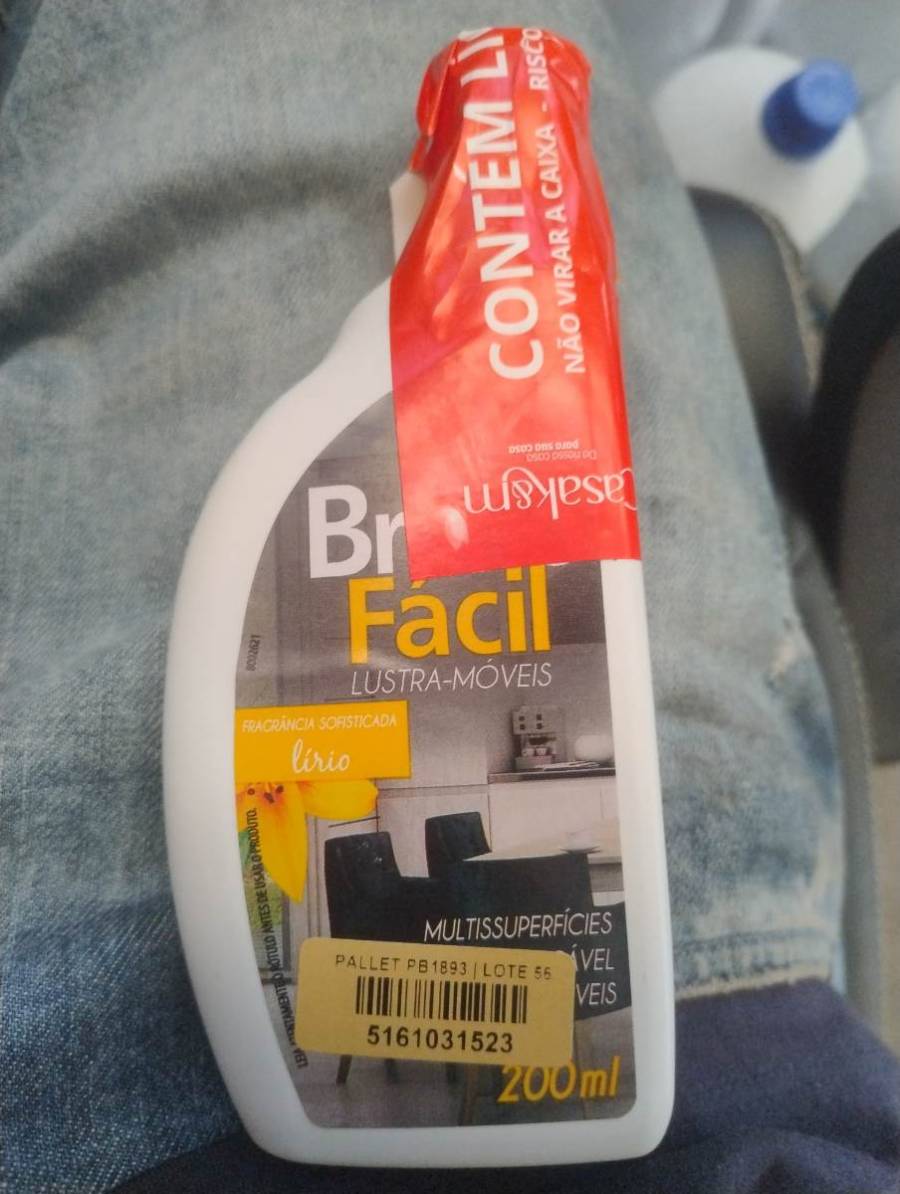 Brilho Fácil Lustra-Móveis