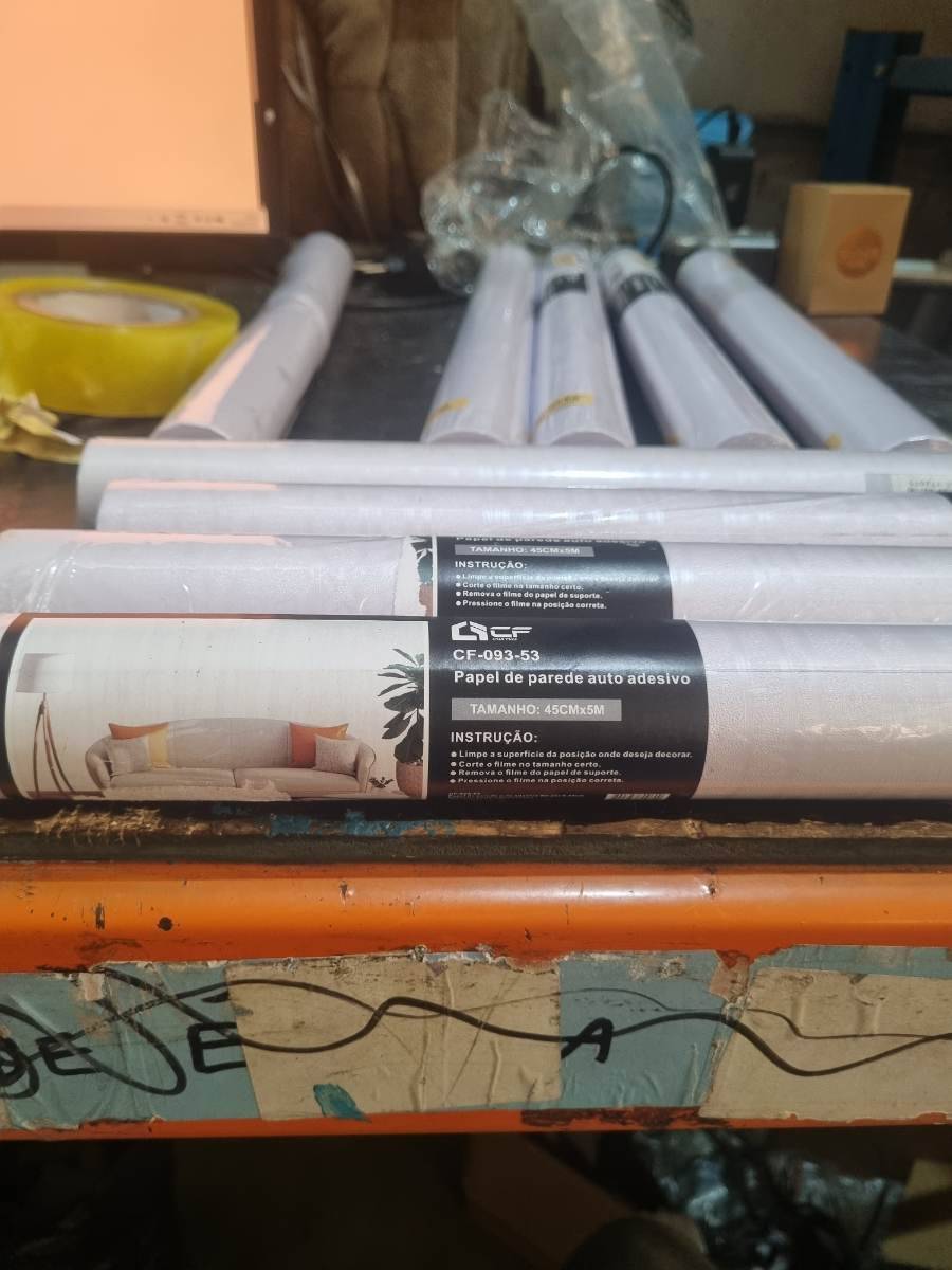 Papel de parede auto adesivo