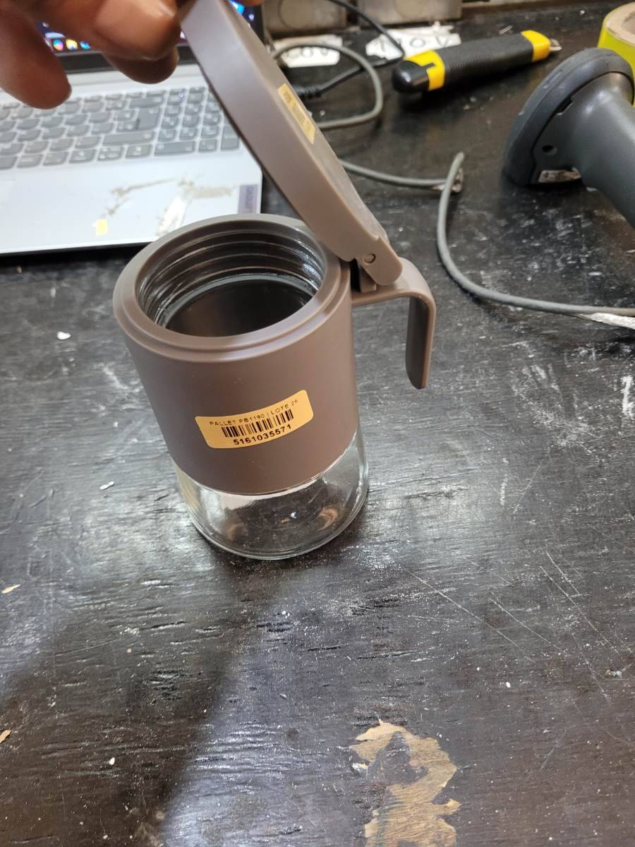 Pote de vidro com tampa de silicone e alça