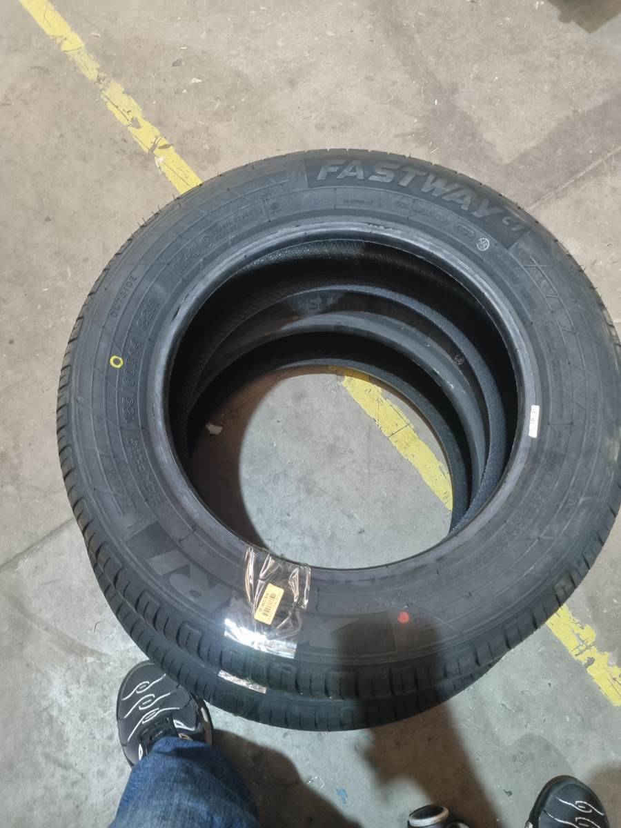 Pneu automotivo