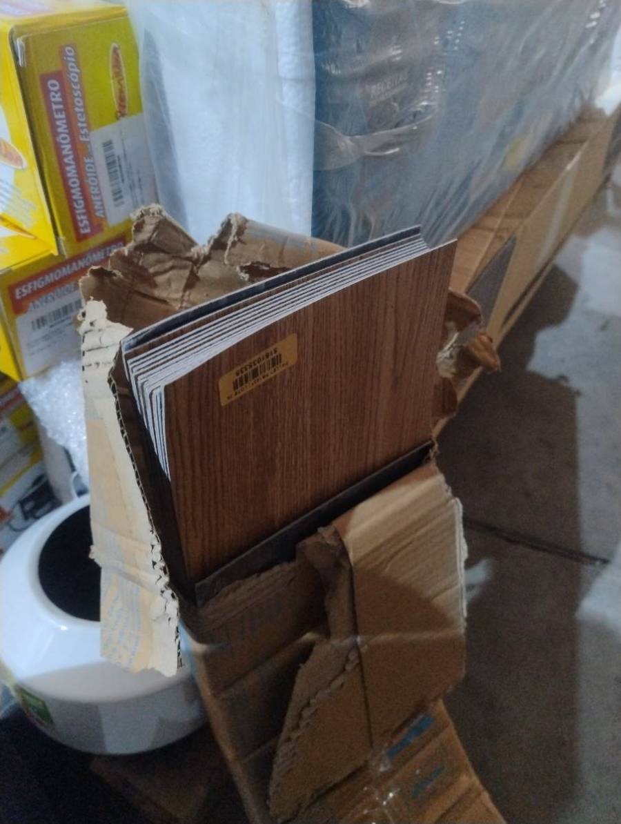Piso laminado com acabamento madeira