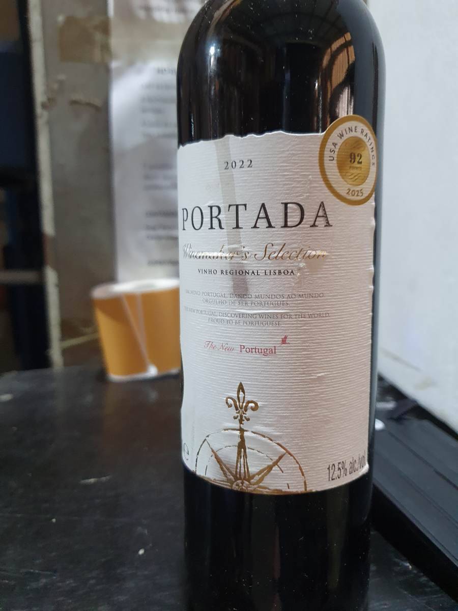 Vinho Tinto Meio Seco Portada 2022