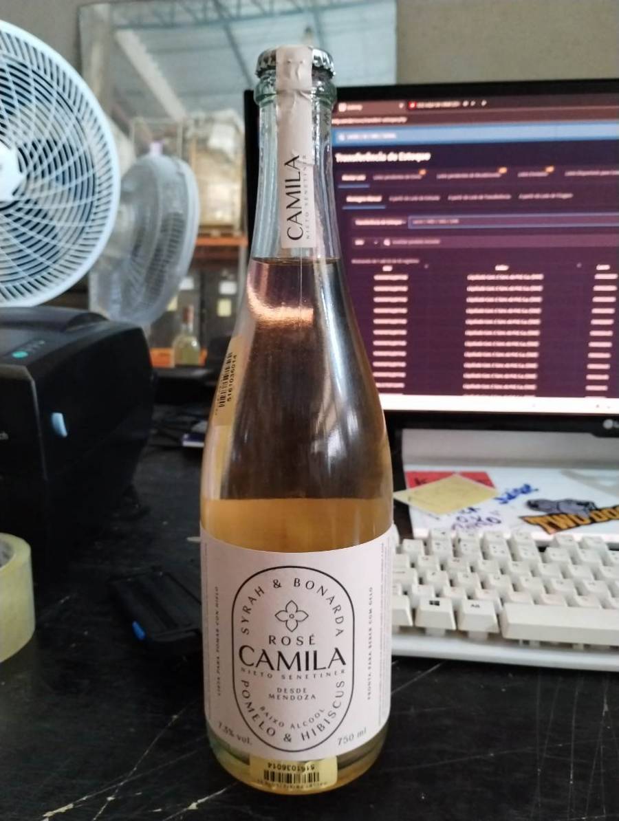 Vinho Rosé Camila Syrah & Bonarda com Pomelo & Hibiscus