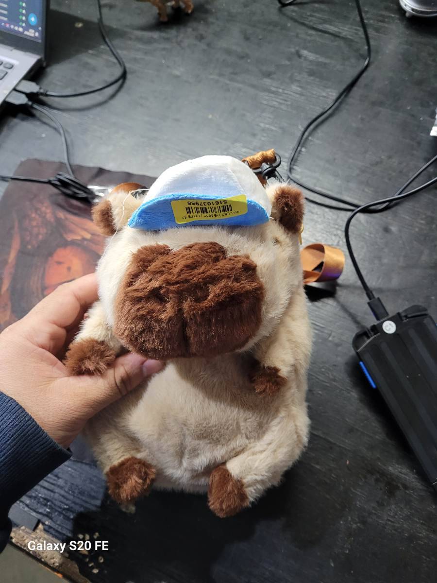 Pelúcia capivara