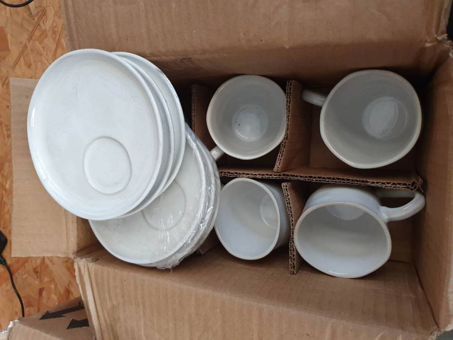 Conjunto de xícaras com pires