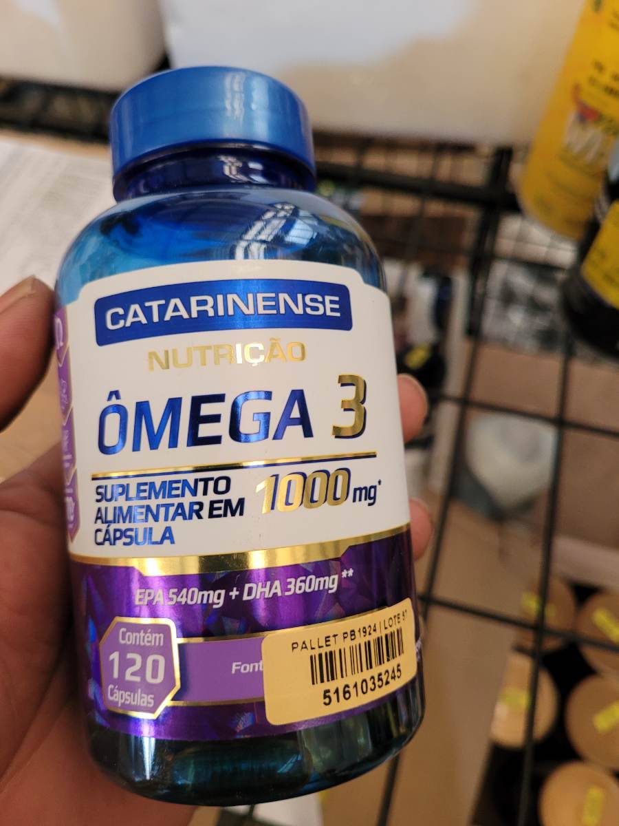 Suplemento alimentar Ômega 3 em cápsulas