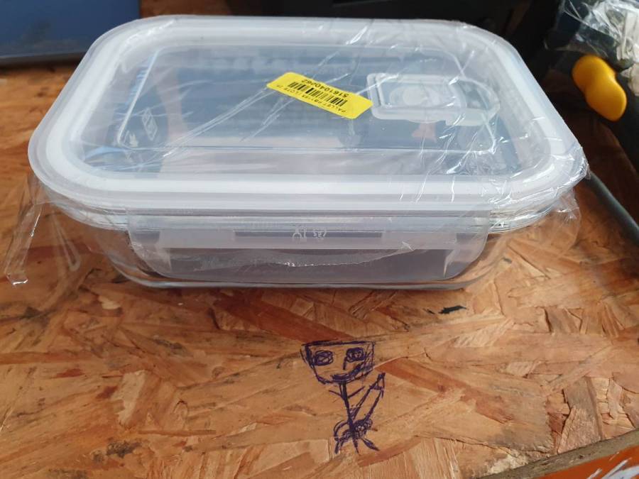 Pote de vidro com tampa plástica