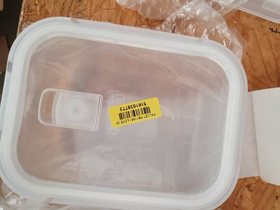 Pote de vidro retangular com tampa