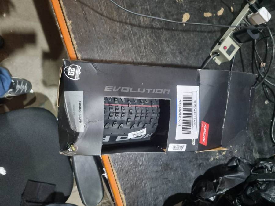 Pneu bicicleta EVO Super Ground TLE Compound ADDIX Speed 29x2.35