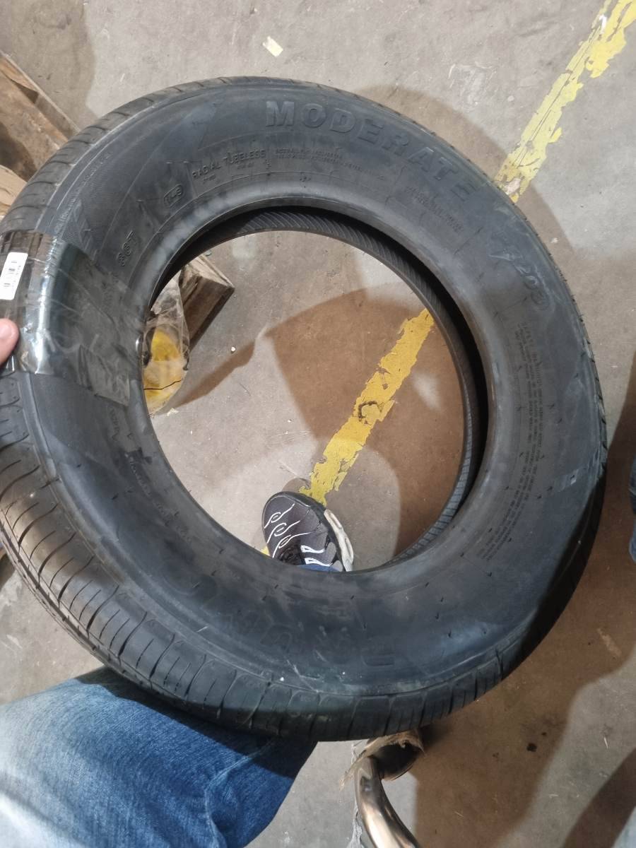 Pneu automotivo