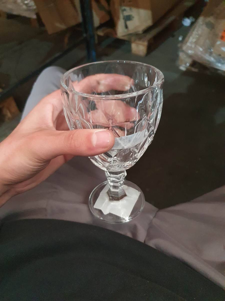 Taça de vidro para vinho ou água