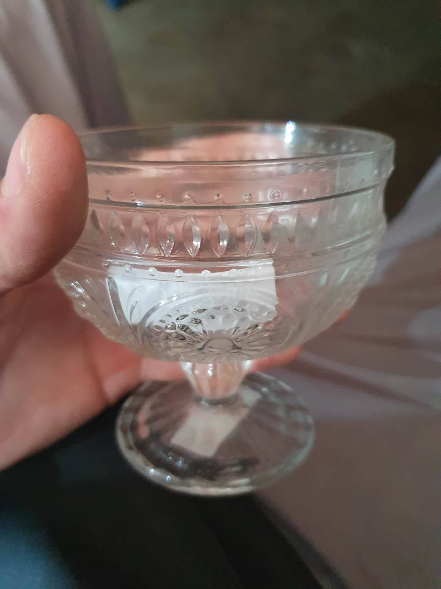 Taça de vidro para sobremesa